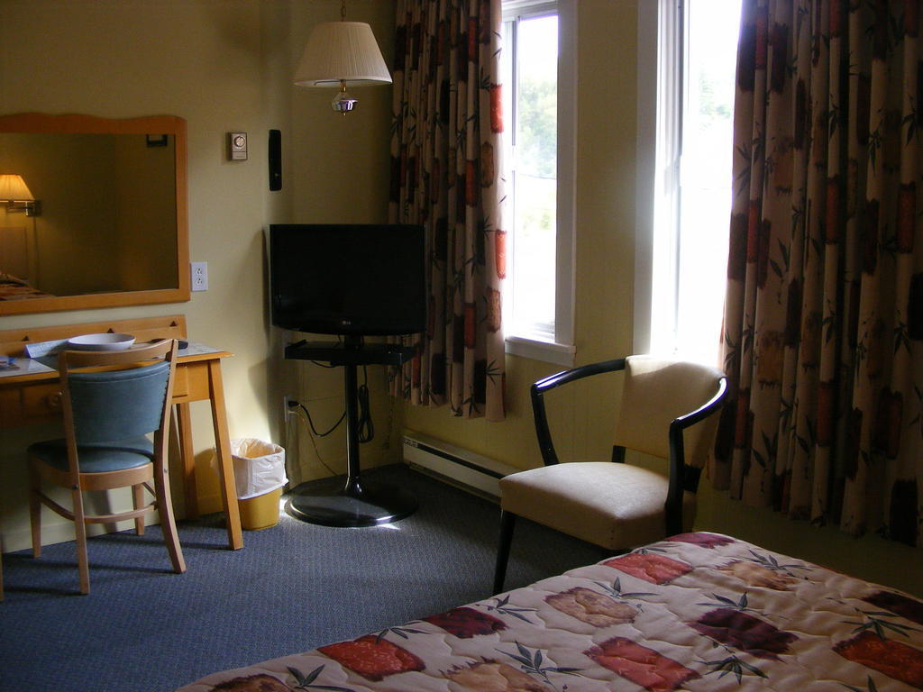 Hotel Motel Bon Accueil Rivière-la-Madeleine Εξωτερικό φωτογραφία