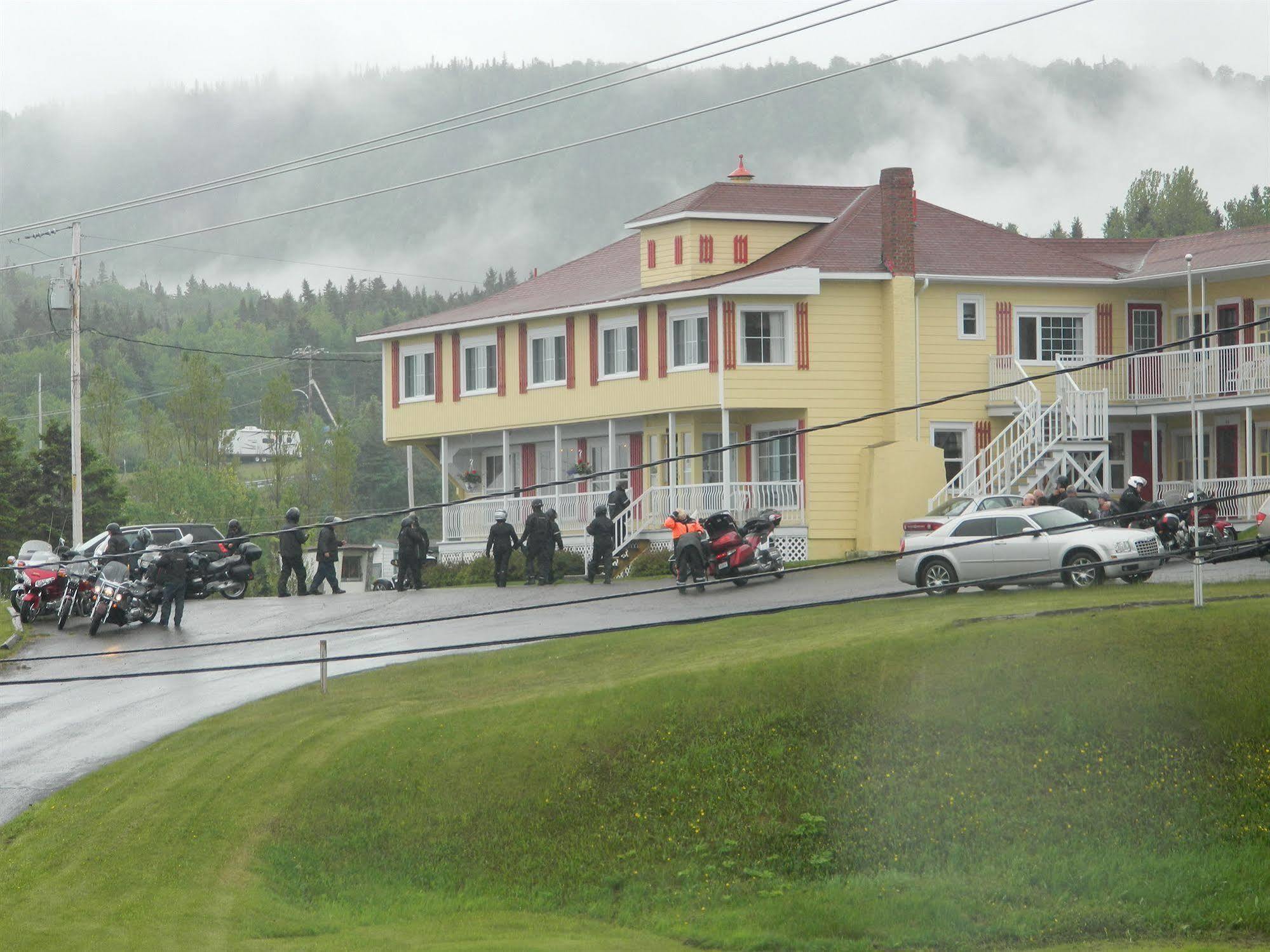 Hotel Motel Bon Accueil Rivière-la-Madeleine Εξωτερικό φωτογραφία